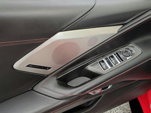 Used 2021 Chevrolet Corvette Stingray Premium Conv w/ Z51 Performance Package RWD image 19