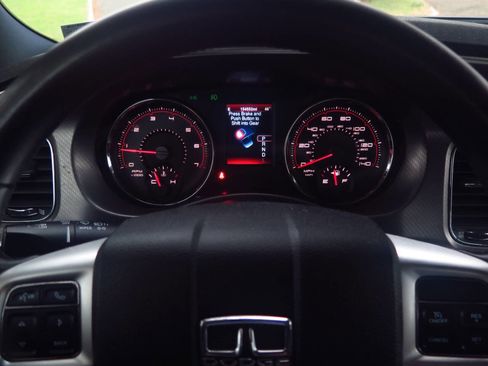 Used 2013 Dodge Charger SXT image 8