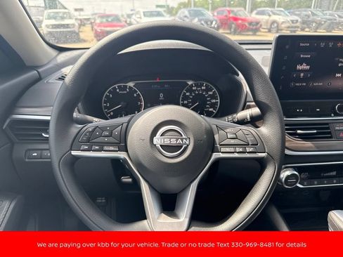 New 2026 Nissan Altima 2.5 SV w/ SV Special Edition Package FWD image 17