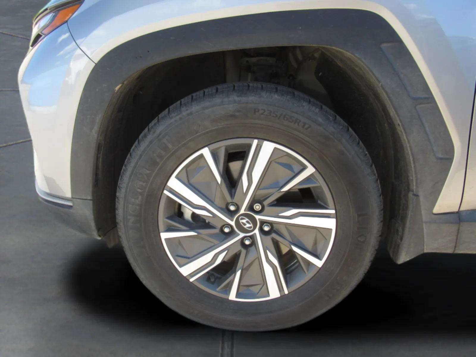 Used 2023 Hyundai Tucson Blue AWD/4WD image 5