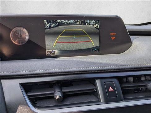 Used 2019 Lexus UX 250h image 13