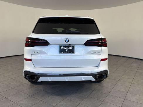 New 2026 BMW X5 xDrive40i w/ M Sport Package AWD/4WD image 10