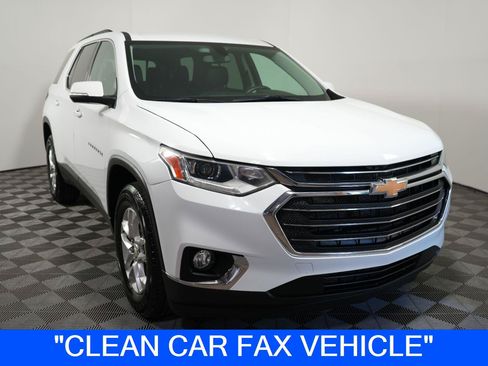 Used 2021 Chevrolet Traverse LT FWD image 1