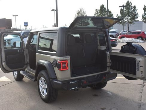 Used 2022 Jeep Wrangler Sport S image 15