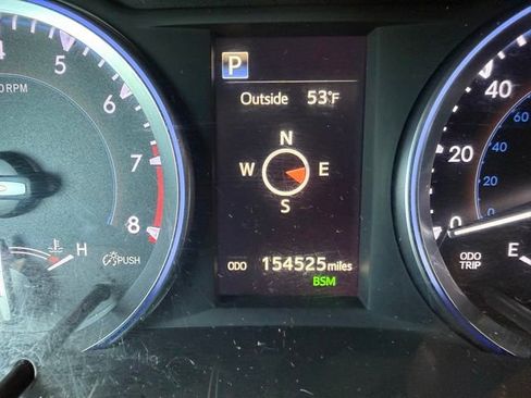 Used 2018 Toyota Highlander XLE AWD/4WD image 12