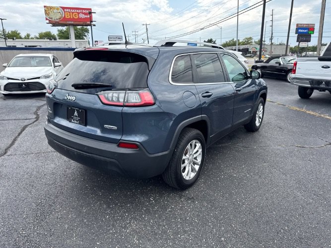 Used 2019 Jeep Cherokee Latitude w/ Popular Appearance Group AWD/4WD image 5