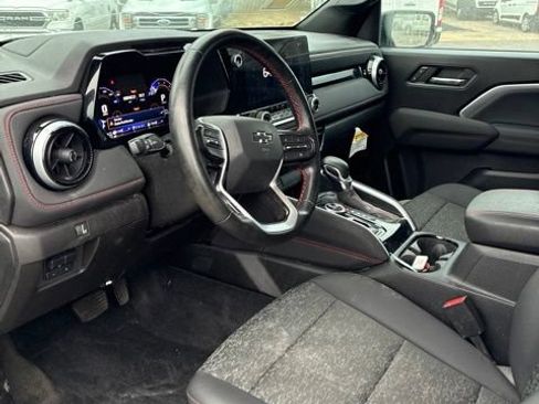 Used 2024 Chevrolet Colorado Z71 w/ Advanced Trailering Package AWD/4WD image 9