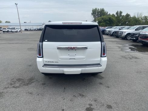 Used 2017 GMC Yukon XL Denali w/ Open Road Package image 6
