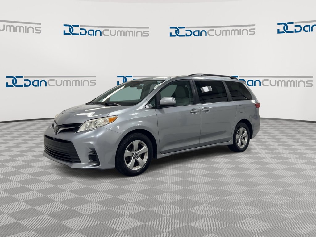 Used 2018 Toyota Sienna LE FWD image 4