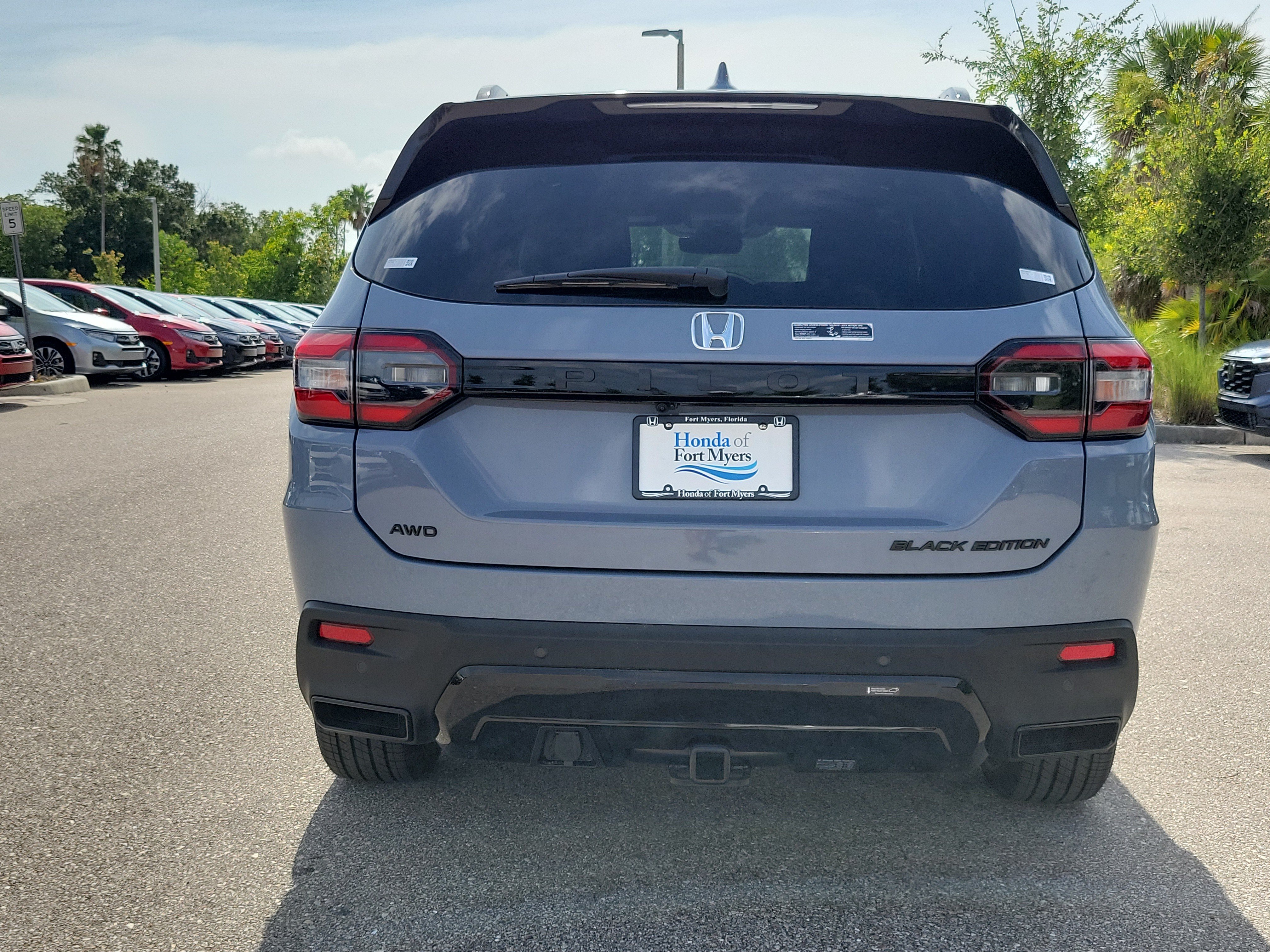 New 2026 Honda Pilot Black Edition image 5