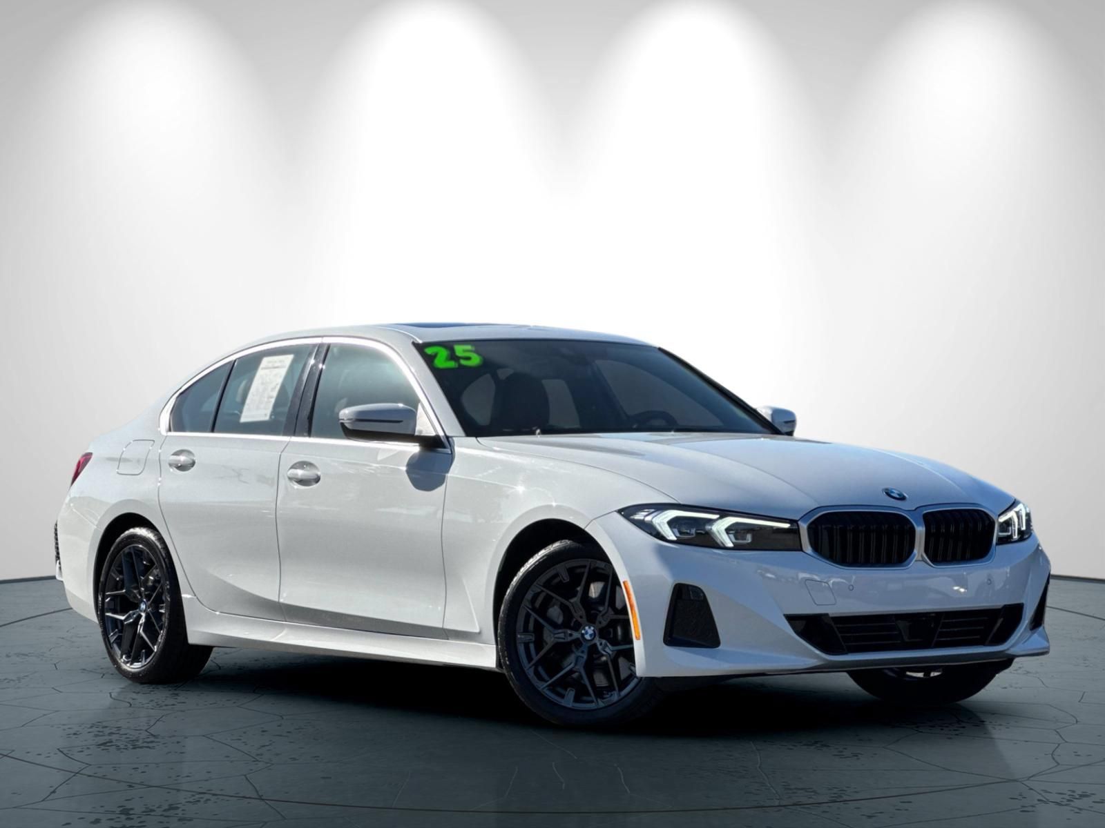 Used 2025 BMW 330i Sedan w/ Premium Package RWD image 2