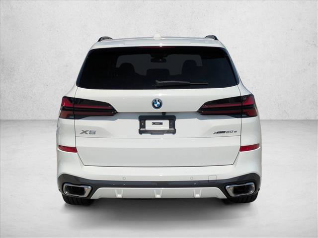 Used 2026 BMW X5 xDrive50e w/ M Sport Package AWD/4WD image 8