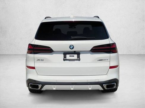Used 2026 BMW X5 xDrive50e w/ M Sport Package AWD/4WD image 8