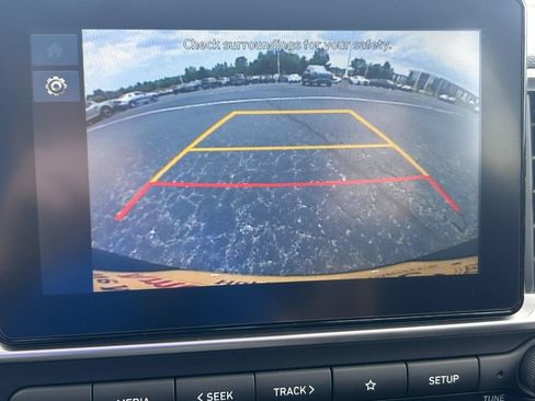 Used 2026 Hyundai Venue SEL FWD image 17