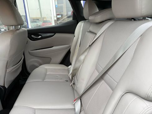 Used 2021 Nissan Rogue Sport SL w/ Premium Package image 6