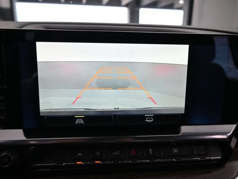 Used 2023 Chevrolet Silverado 1500 RST RWD image 21