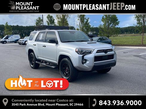 Used 2021 Toyota 4Runner Venture w/ Moonroof Package AWD/4WD image 1
