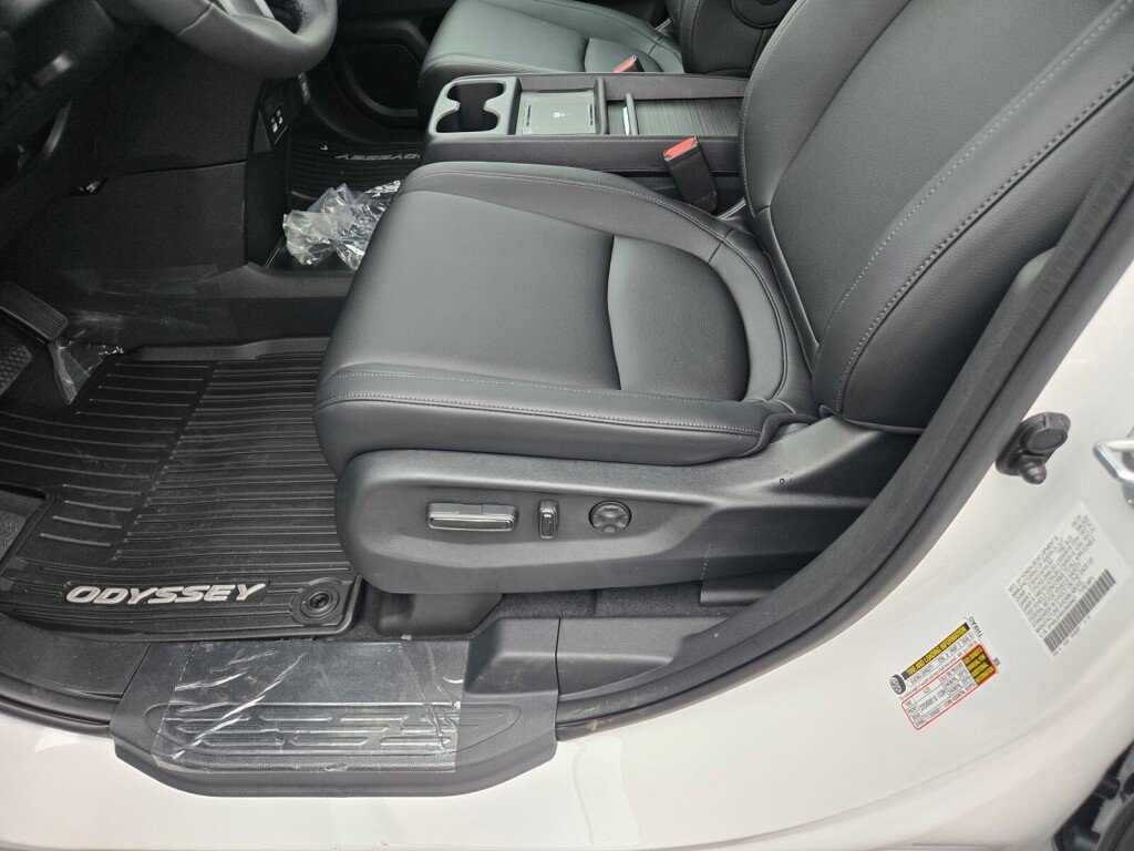 New 2027 Honda Odyssey EX-L image 10