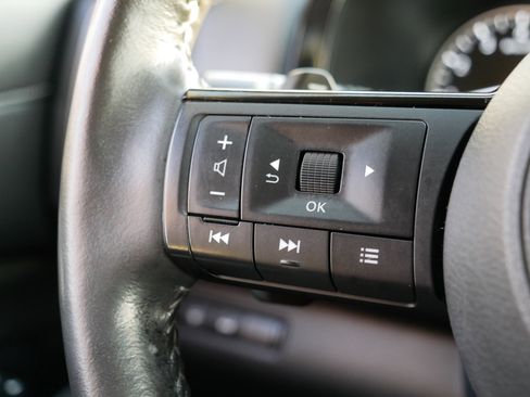 Certified 2022 Nissan Pathfinder SL image 28