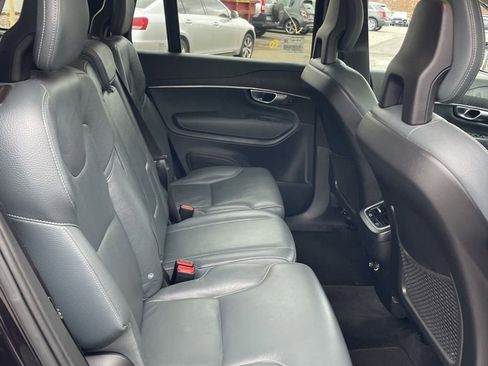 Used 2020 Volvo XC90 T6 Momentum image 15