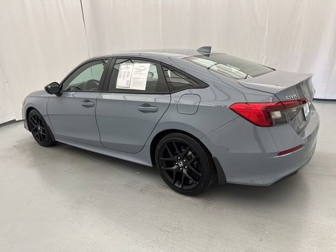 Used 2024 Honda Civic Sport image 5