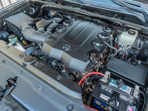 Used 2019 Toyota 4Runner 4WD image 14