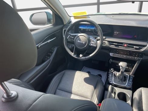 Used 2024 Kia Seltos EX AWD/4WD image 13