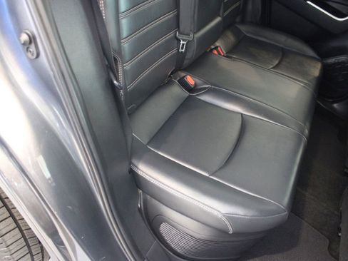 Used 2019 Toyota RAV4 Limited w/ Carpet Mat Package image 24