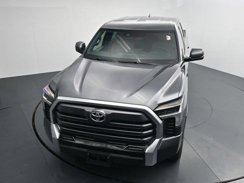 Used 2026 Toyota Tundra Limited AWD/4WD image 22