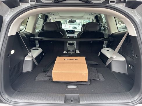 Used 2026 Hyundai Ioniq 9 Limited image 11