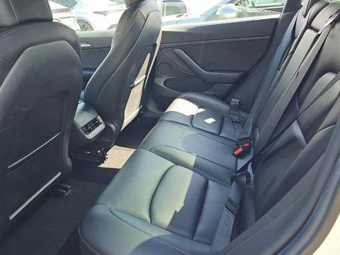 Used 2022 Tesla Model 3 Long Range image 2