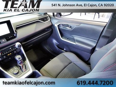 Used 2024 Toyota RAV4 SE w/ Weather & Moonroof Package image 22