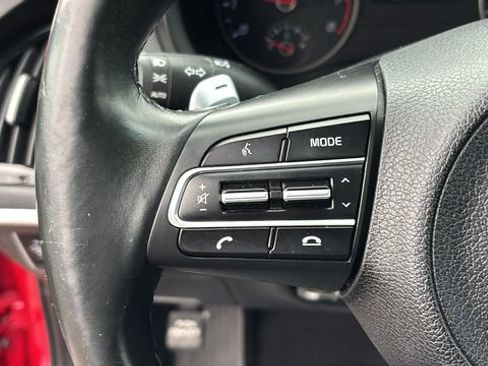 Used 2019 Kia Stinger image 16