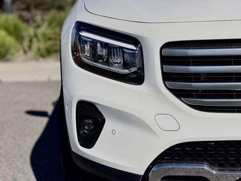 New 2026 Mercedes-Benz GLB 250 image 7