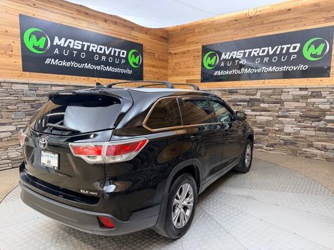 Used 2014 Toyota Highlander XLE AWD/4WD image 7