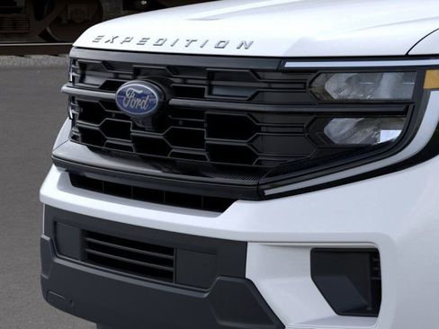 New 2026 Ford Expedition Max Active RWD image 15
