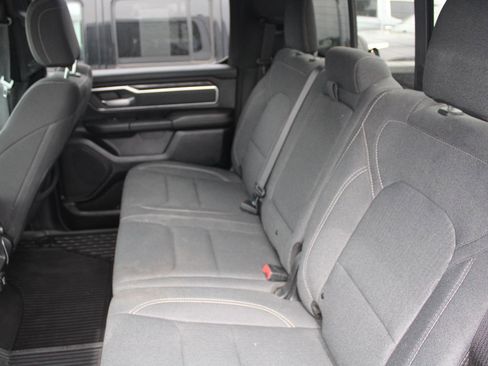 Used 2019 RAM 1500 Big Horn AWD/4WD image 7