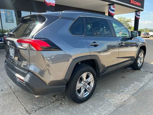 Used 2023 Toyota RAV4 XLE image 8