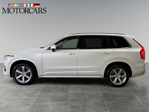 Certified 2023 Volvo XC90 B5 Core w/ Climate Package image 6