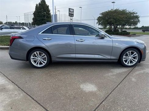 Used 2021 Cadillac CT4 Luxury image 4