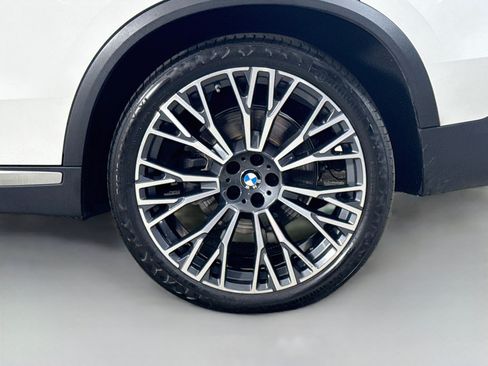 Used 2024 BMW X5 sDrive40i w/ Premium Package RWD image 37