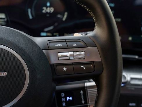 New 2025 Hyundai Kona SEL FWD image 12