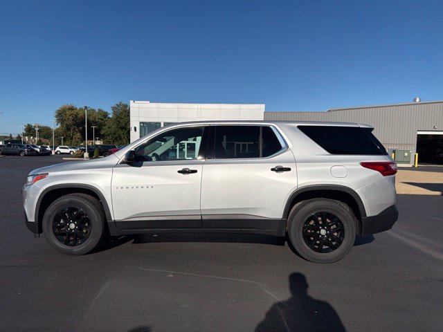 Used 2019 Chevrolet Traverse LS FWD image 4