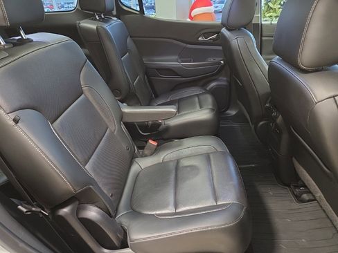 Used 2020 GMC Acadia SLT image 17