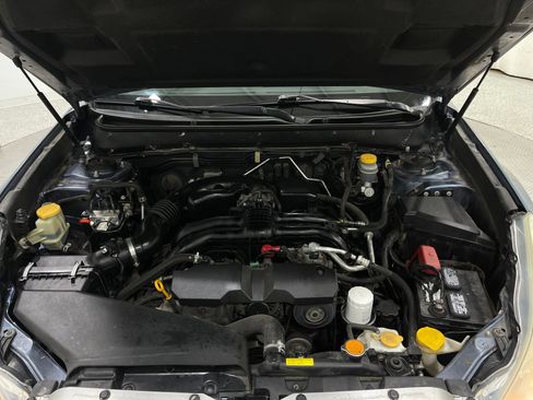 Used 2013 Subaru Outback 2.5i Limited AWD/4WD image 26