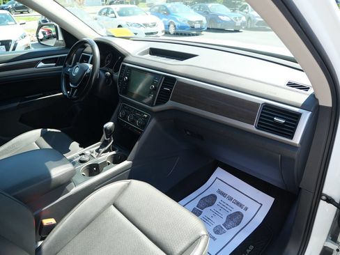 Used 2019 Volkswagen Atlas SE w/ Panoramic Sunroof Package AWD/4WD image 13