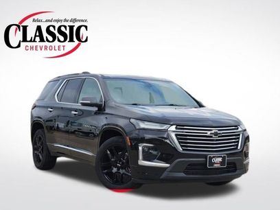 Used 2022 Chevrolet Traverse Premier w/ LPO, Floor Liner Package