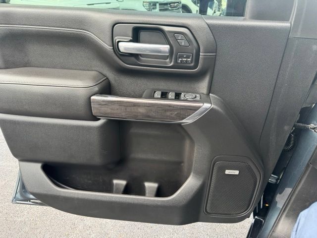 Used 2020 Chevrolet Silverado 2500 LTZ w/ LTZ Convenience Package AWD/4WD image 12