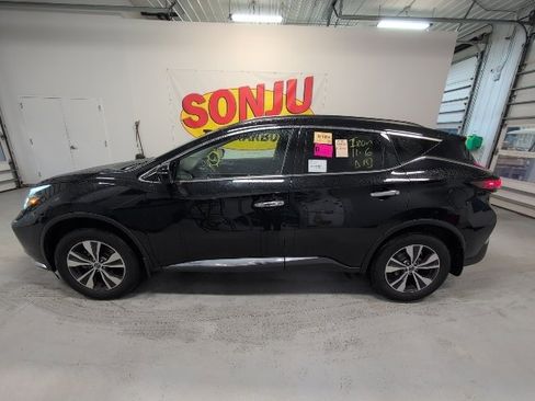 Used 2021 Nissan Murano SV image 2
