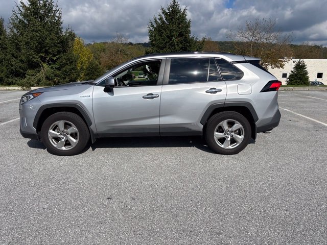 Used 2021 Toyota RAV4 Limited AWD/4WD image 5